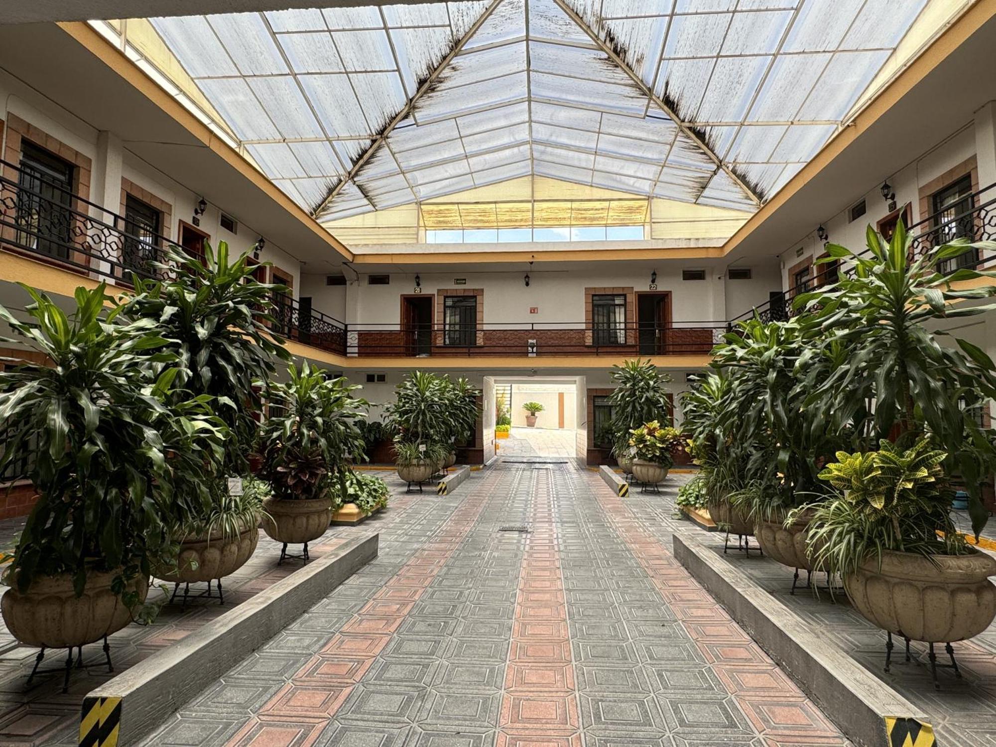 Hotel Las Fuentes Lagos de Moreno Exterior photo